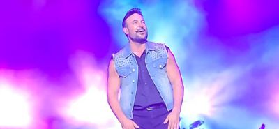 Ο Καλυμνιακής καταγωγής διεθνούς φήμης καλλιτέχνης Ντάνιελ (Δανιήλ) Κάννης συνεχίζει να κατακτά τις σκηνές του κόσμου