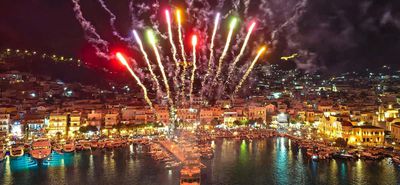 Η Κάλυμνος τίμησε τη Ναυμαχία του Γέροντα με μια συγκλονιστική αναπαράσταση στο λιμάνι