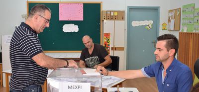 "Σηκώνουν μανίκια" τα στελέχη κομμάτων στα Δωδ/σα - Σε πλήρη ετοιμότητα για το ενδεχόμενο πρόωρων εκλογών