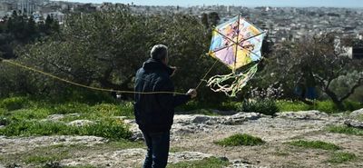 «Ο χαρταετός θέλει αέρα, όχι αλκοόλ»: Το ευρηματικό βίντεο της ΕΛΑΣ για την Καθαρά Δευτέρα