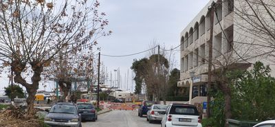 Να τοποθετηθούν εκ νέου οι σημάνσεις απαγόρευσης κυκλοφορίας στην οδό Αρτεμισίας ζητούν οι κάτοικοι