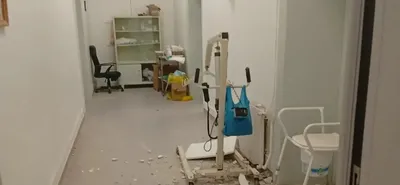 Νοσοκομείο Λέρου: Γιατροί και εργαζόμενοι καταγγέλλουν πτώση υλικών από την οροφή ανακαινισμένου τμήματος 