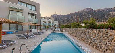 Premia Properties – ΑΚΤΙ Hotels: Deal άνω των 250 εκατ. ευρώ για 3 ξενοδοχεία σε Ρόδο και Κω