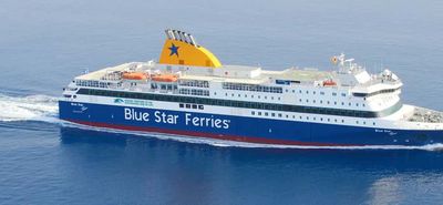 Πρόσκρουση του Blue Star Patmos στην προβλήτα στο Καστελλόριζο - Ακυρώσεις δρομολογίων