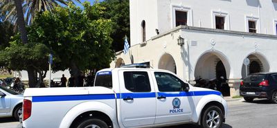 Συλλήψεις στην Κω για υπαίθριο εμπόριο και ναρκωτικά