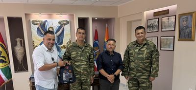 ΕΣΠΕΕΚΩ: ΕΠΙΣΚΕΨΗ ΣΤΗΝ 80 ΑΔΤΕ ΚΑΙ ΔΩΡΕΑ ΑΠΙΝΙΔΩΤΗ ΣΤΟ 80 ΤΥΕΘ (ΣΤΕΠ ΦΡΟΥΡΑΣ ΚΩ)