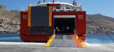 Δεμένα τα πλοία στα λιμάνια την Πέμπτη λόγω απεργίας που προκήρυξε η ΠΝΟ