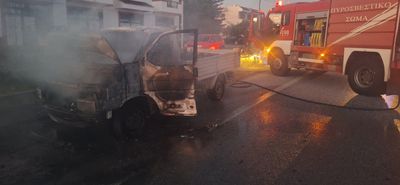 Φωτιά σε φορτηγό στην Κω - Σημαντικές ζημιές στο όχημα 