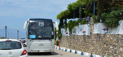 Οδηγοί τουρ. λεωφορείων για Ζιά: Πόσες "συσκέψεις" ακόμα μέχρι το ατύχημα;