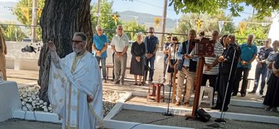 Mε λαμπρότητα η Θεία Λειτουργία στην Αγία Τριάδα Κω