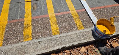 Π. Βασιλείου: Συνεργεία του Δήμου Κω φτιάχνουν τις ειδικές θέσεις στάθμευσης για τα πατίνια 