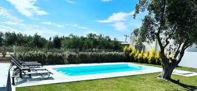 Airbnb: Η εικόνα σε τιμές και κρατήσεις για πόλεις και νησιά  