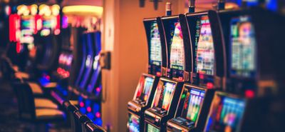 Σαρωτικό νομοσχέδιο για τον παράνομο στοιχηματισμό: Κάθειρξη 10ετίας και βαριά πρόστιμα 