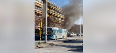 Θεσσαλονίκη: Φωτιά σε λεωφορείο των ΚΤΕΛ