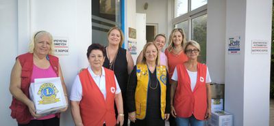 Διανομή σχολικών ειδών σε 93 μαθητές 45 οικογενειών από τον Ερυθρό Σταυρό Κω
