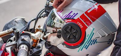 Πάνω από 1.400 παραβάσεις βεβαιώθηκαν την 43η εβδομάδα της εκστρατείας «Μηδενική ανοχή στη μη χρήση κράνους»