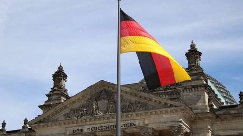 Γερμανία: Σχεδίαζαν πραξικόπημα και απαγωγή του υπουργού Υγείας