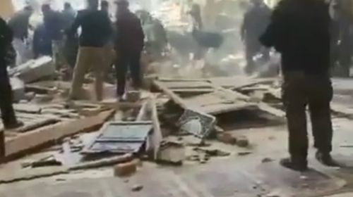Πακιστάν: Τουλάχιστον 89 νεκροί από επίθεση βομβιστή - καμικάζι σε τέμενος