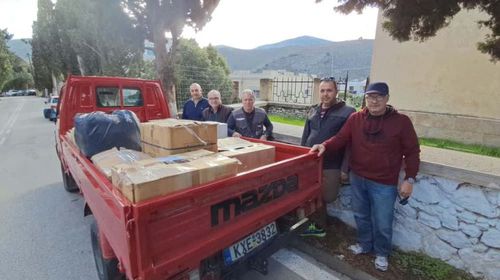 Δεκάδες κιβώτια αγάπης από το Επαρχείο Καλύμνου και τους Παλαιούς Προσκόπους στους κρατούμενους των Φυλακών Κω (video)