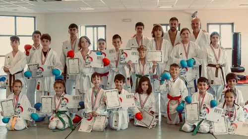 Α.Π.Σ. ΑΕΤΟΣ ΚΩ: Στις 13-14/12 η σχολή μας είχε τη χαρά να φιλοξενήσει τον παγκόσμιο πρωταθλητή καράτε Γεώργο Τζάνο