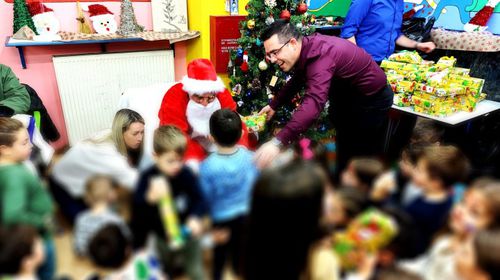 Δώρα και χαμόγελα από τον Άγιο Βασίλη στα παιδιά των στελεχών της ΕΛ.ΑΣ. στην Κω