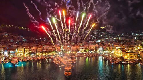 Η Κάλυμνος τίμησε τη Ναυμαχία του Γέροντα με μια συγκλονιστική αναπαράσταση στο λιμάνι