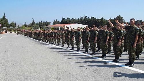 Πρόστιμα έως 6.000 ευρώ μέσω εφορίας για τους "κοπανατζήδες" από το Στρατό