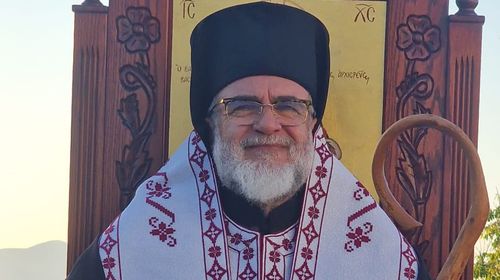 ΟΙ ΤΡΕΙΣ ΙΕΡΑΡΧΕΣ ΚΑΙ ΕΜΕΙΣ...