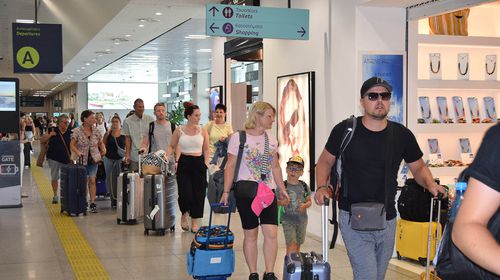 Aνθεκτικός ο ελληνικός τουρισμός – Οι αγορές που στήριξαν το επτάμηνο