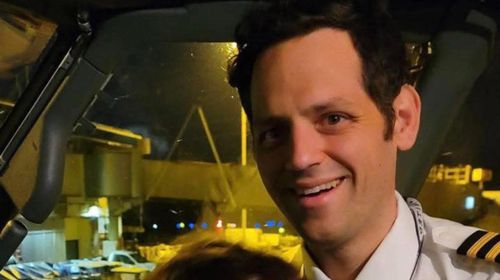 Έφυγε από τη ζωή σε ηλικία 40 ετών ο Β. Βασιλαράς -Ο Ροδίτης που διέπρεψε ως κυβερνήτης μεγάλων αεροσκαφών σε όλο τον κόσμο