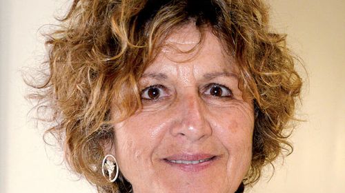 Ε. ΚΑΡΑΝΙΚΑ: ΚΑΤΑΣΤΑΣΗ ΑΥΤΟΜΑΤΩΝ ΕΞΩΤΕΡΙΚΩΝ ΑΠΙΝΙΔΩΤΩΝ (ΑED) ΣΤΗΝ ΚΩ