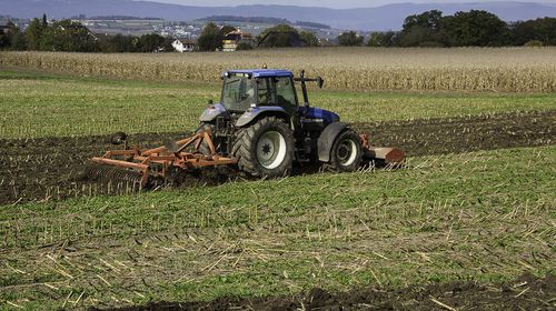 Mercosur: Τι περιλαμβάνει η αμφιλεγόμενη συμφωνία για τον αγροτικό κόσμο – Οι αρνητικές επιπτώσεις για την Ελλάδα