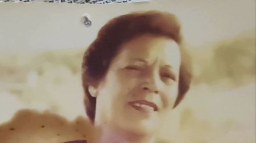 Αφιέρωμα στην αξέχαστη δασκάλα Χαριτωμένη (Μένη) Κριτσωτάκη (γράφει η Ξανθίππη Αγρέλλη)