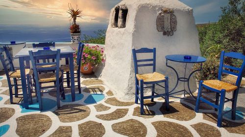 Πώς κινούνται οι κρατήσεις last minute από Γερμανούς - Η Ελλάδα στους top προορισμούς ζήτησης