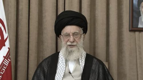 Νεκρός ο Χαμενεΐ, επιβεβαιώθηκε από την ιρανική κυβέρνηση – «Έγινε μάρτυρας, κηρύσσεται πένθος 40 ημερών»