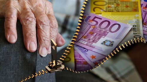 Ρεκόρ αιτήσεων στον ΕΦΚΑ για σύνταξη λόγω φόβων για όρια ηλικίας