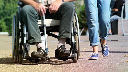 Προσωπικός βοηθός για ΑμεΑ: Άνοιξε η πλατφόρμα για νέες αιτήσεις