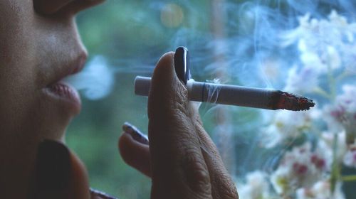 Αυξήθηκαν οι Ελληνες που αποφάσισαν να διακόψουν το κάπνισμα  