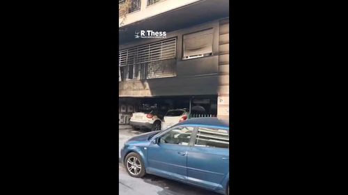 Eμπρηστικές επιθέσεις με γκαζάκια σε κατοικίες πολιτευτών της ΝΔ - Μια γυναίκα στη ΜΕΘ και 4 τραυματίες
