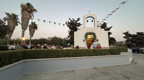 Πρόγραμμα πανηγύρεως Ιερού Εξωκκλησίου Αγίου Ιωάννου στο Ξενοδοχείο Kipriotis