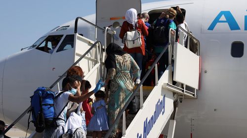 Politico: Δανία, Ελλάδα, Γερμανία κ.α. εξετάζουν να στέλνουν σε Ρουάντα και Ουζμπεκιστάν όσους απορρίπτεται η αίτηση ασύλου τους  