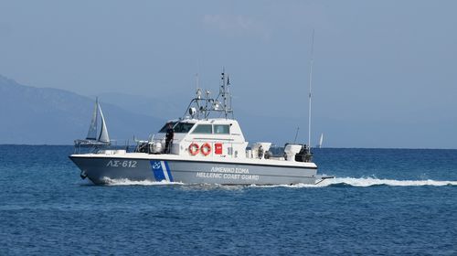 Ακυβερνησία πλοίου τουρκικής σημαίας νότια της Κω: Επιχείρηση του λιμενικού υπό δυσμενείς καιρικές συνθήκες  