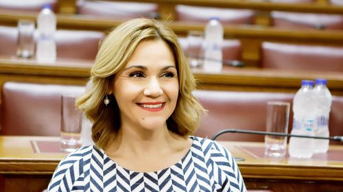 Στη Βουλή από τη Μ. Ιατρίδη η παράταση των συμβάσεων εργαζομένων άνω των 55 ετών στους Δήμους