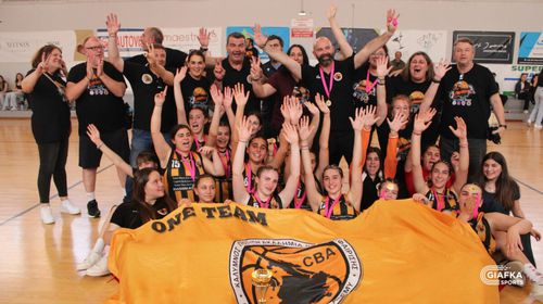 Στην κορυφή της Δωδεκανήσου οι κορασίδες της Ακαδημίας Καλύμνου που επικράτησαν στον τελικό του Ηρακλή 2000