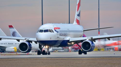 Τουρισμός: Ποδαρικό Δεκεμβρίου με νέες πτήσεις προς Ελλάδα το 2026 – Ποια νέα διεθνή δρομολόγια προστίθενται 