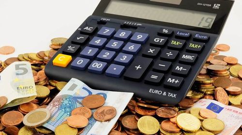 Φορολογικές δηλώσεις: Πώς θα δηλωθούν τα φιλοδωρήματα   