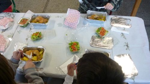 «Σχολικά Γεύματα» σε 21 δημοτικά σχολεία του Ν. Αιγαίου (4 στην Κω)