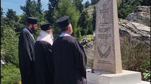 Ἐπιμνημόσυνη Δέηση στή Βουρρίνα, στή μνήμη τῶν Κώων πατριωτῶν πού ἀπαγχονίσθηκαν