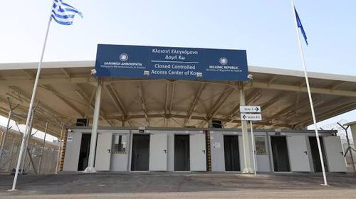 Διαμαρτυρίες κατοίκων στο Πυλί για τους μετανάστες: Ουρούν μεσα στις αυλές μας...