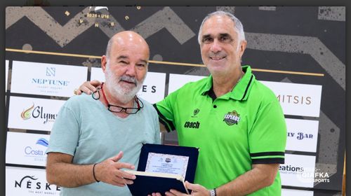 Ο Έσπερος τίμησε τον Μόσχο Χρύση για τη διαχρονική προσφορά του